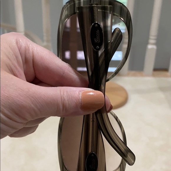 Gucci glasses main image 6
